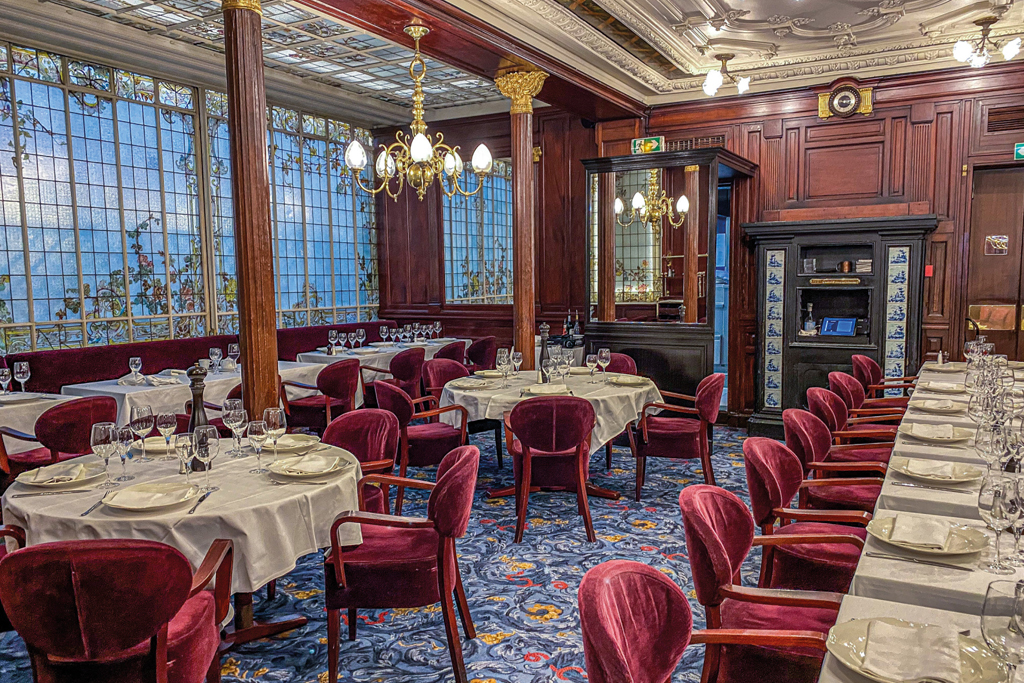 Brasseries capture essence of Paris